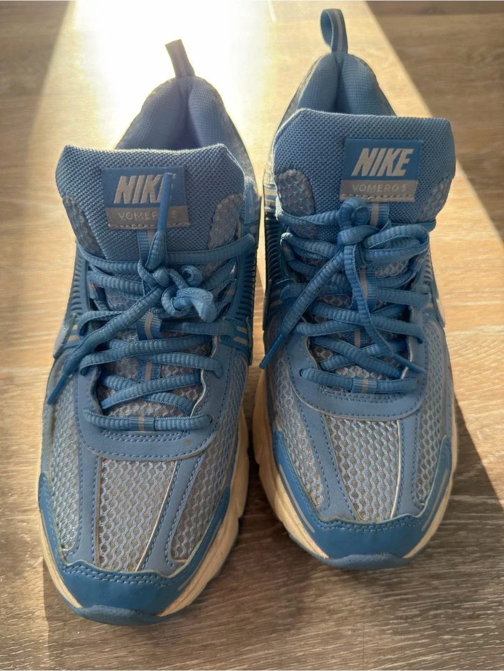 Nike Vomero 5 Big Kids' Shoes size7Y